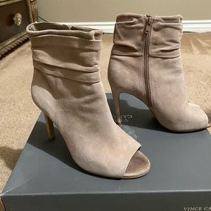 VINCE CAMUTO Heel Booties